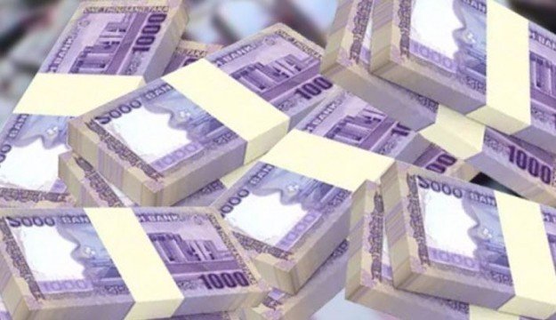 অর্থনৈতিক সংকটে ব্যাংকগুলো অতিরিক্ত ৩.০৬ লাখ কোটি টাকা জমা রেখেছে!