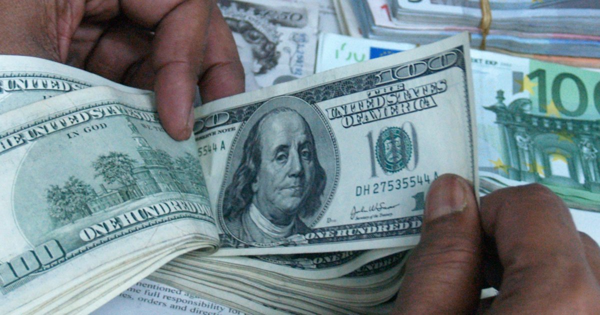 বাংলাদেশে অভিবাসীদের পাঠানো রেমিট্যান্সে রেকর্ড